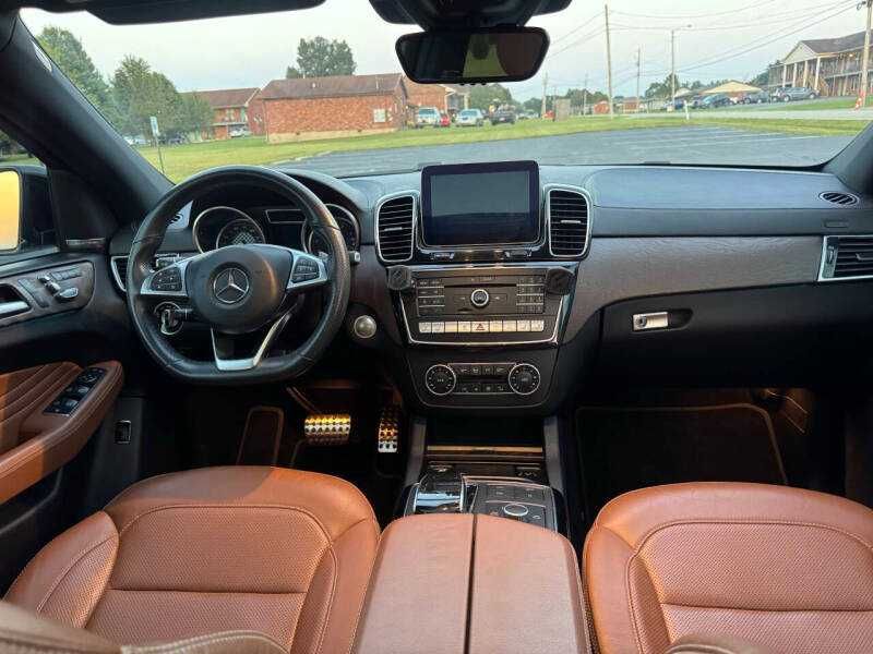 Mercedes-Benz GLE AMG GLE 43      2017