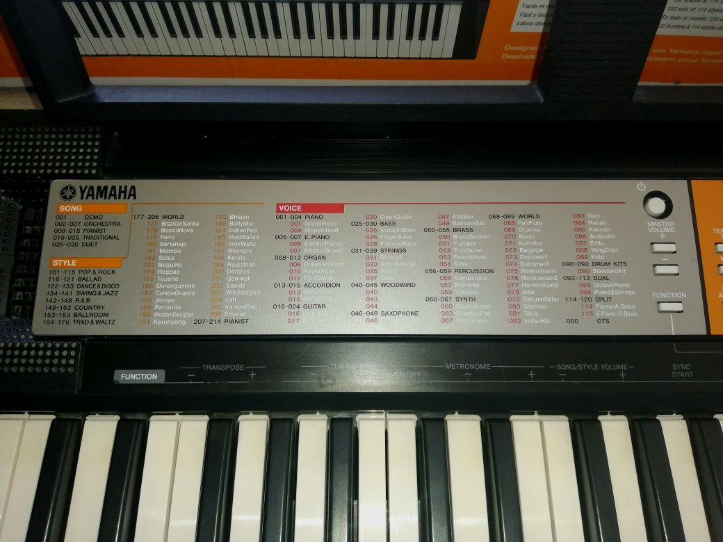 Keyboard YAMAHA PSR-F50