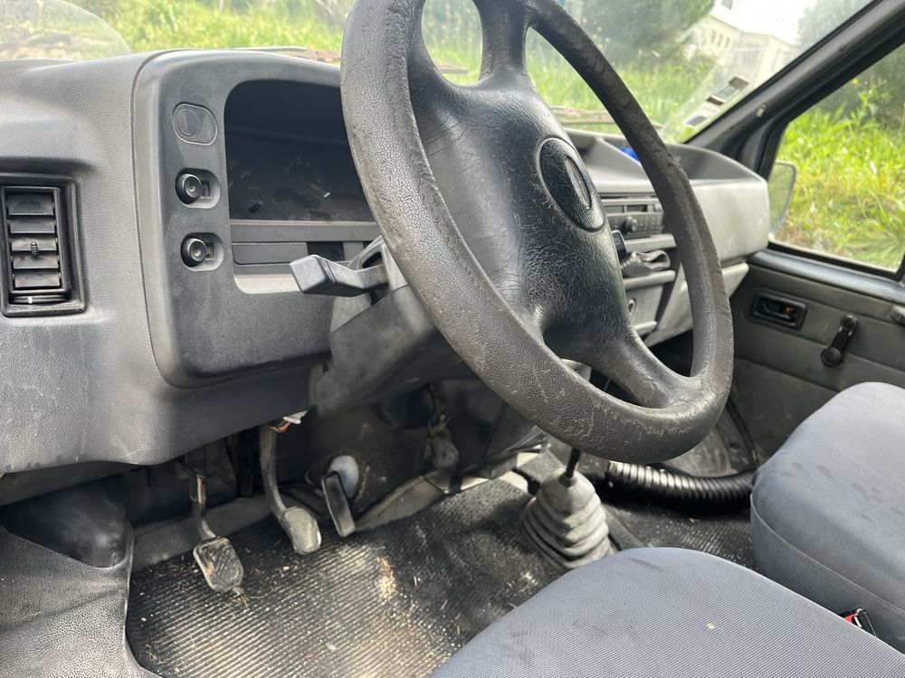Ford Transit 7 Lug Ano 1994