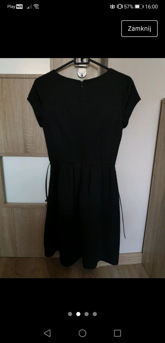 Czarna sukienka z paskiem Reserved XS