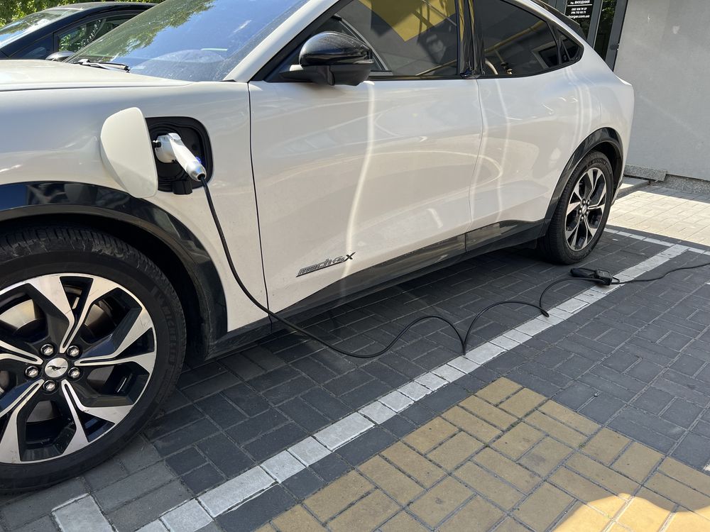 Зарядка Type 1 для американського авто | Зарядний пристрій Feyree