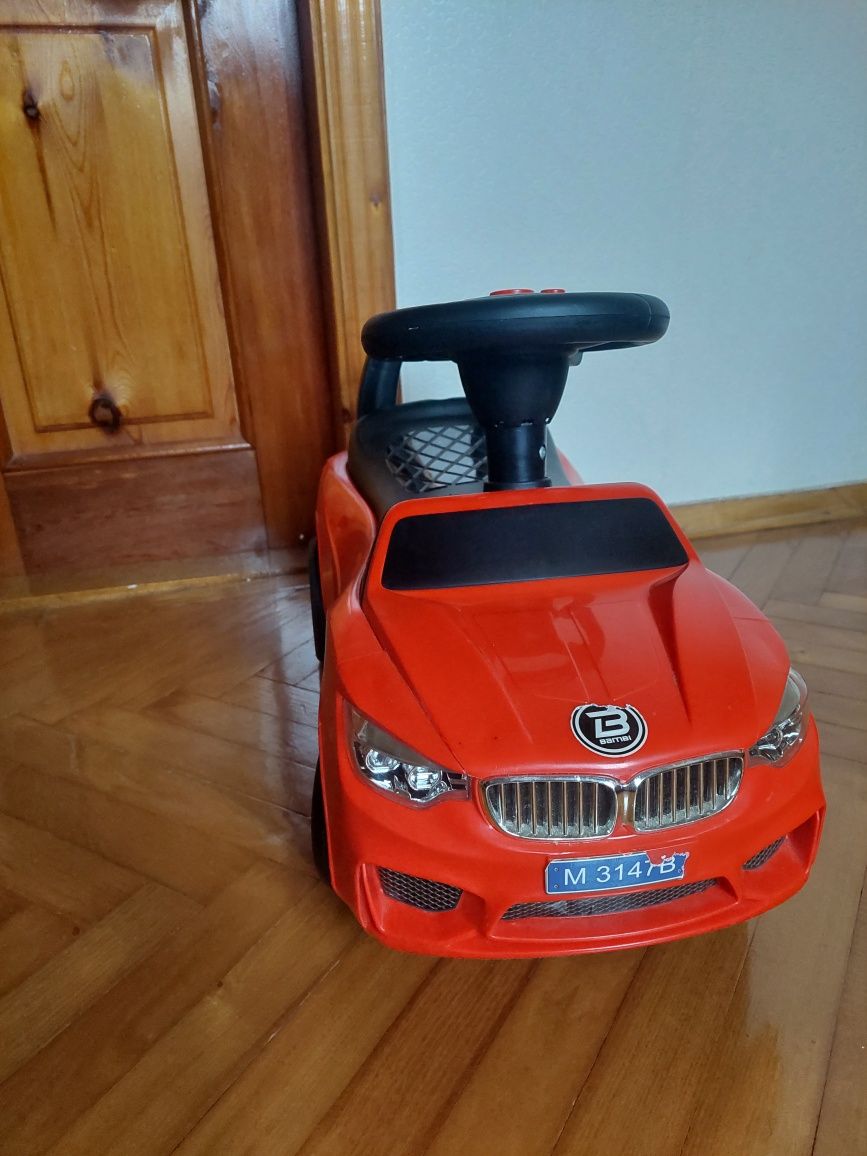 Дитячий автомобіль BMW