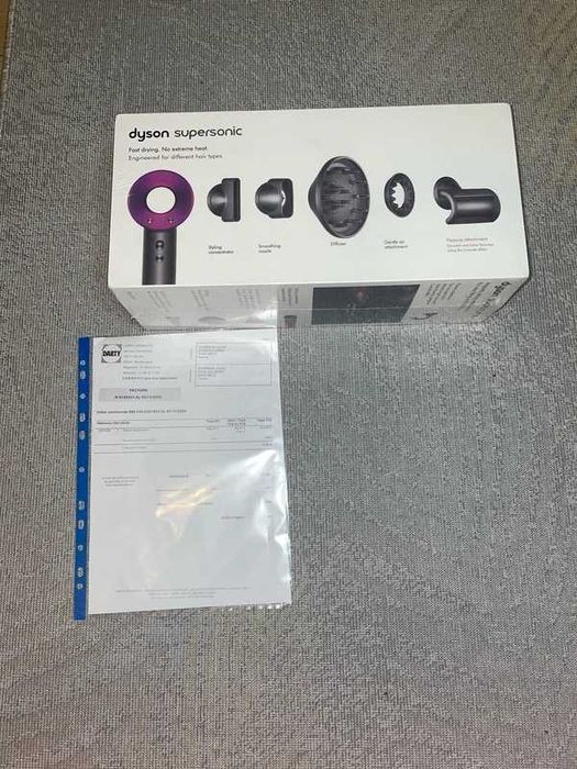 Świetna suszarka do włosów.