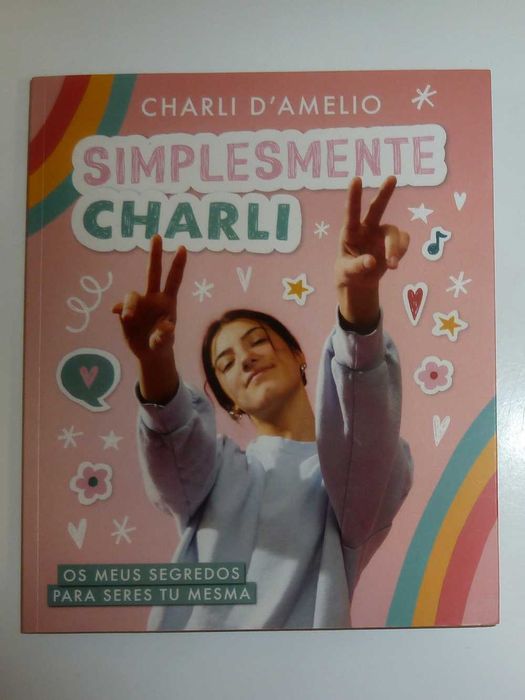 Livro Simplesmente Charli, de Charli D'Amelio