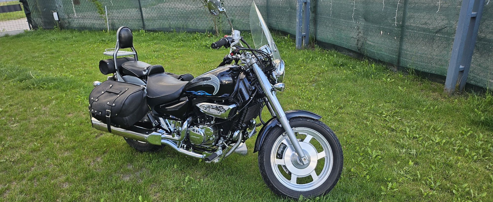 Hyosung aquila 125/250 SWAP kat B
