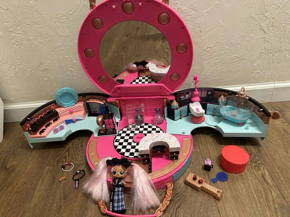 Салон краси Lol.