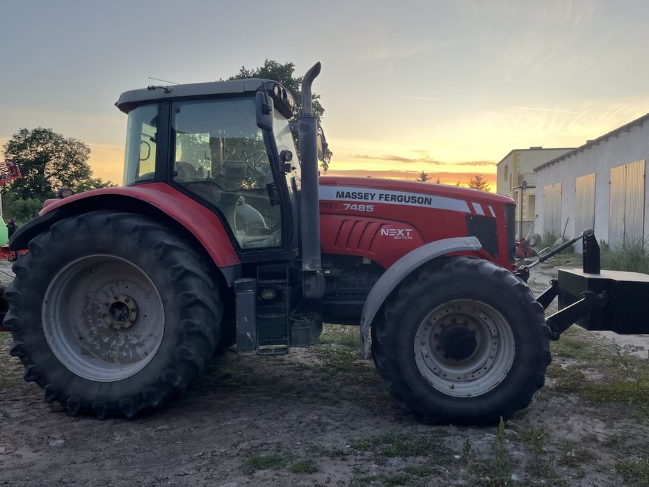 Ciągnik Massey ferguson 7485