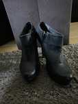 Vendo Bota ramarim.