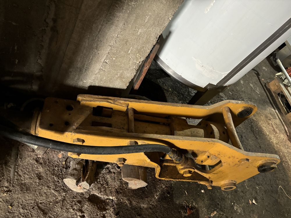 Martelo Pneumatico - retro-escavadora Caterpillar