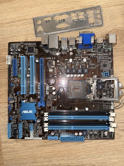 Материнська плата Asus P8B75-M Б/У