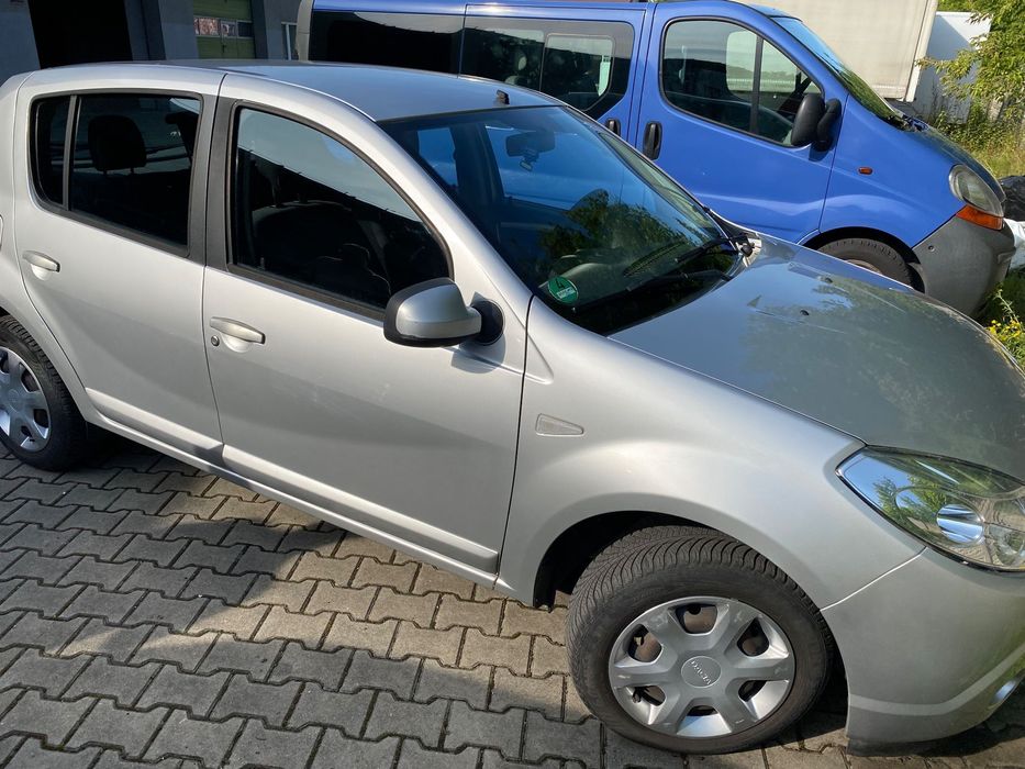 Dacia Sandero Auto z Niemiec bezwypadkowy ,niski przebieg ,zarejstrowany