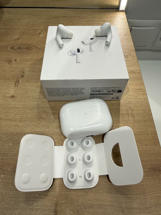 Apple AirPods Pro (2. generacji) z etui MagSafe (USB-C) POZNAŃ