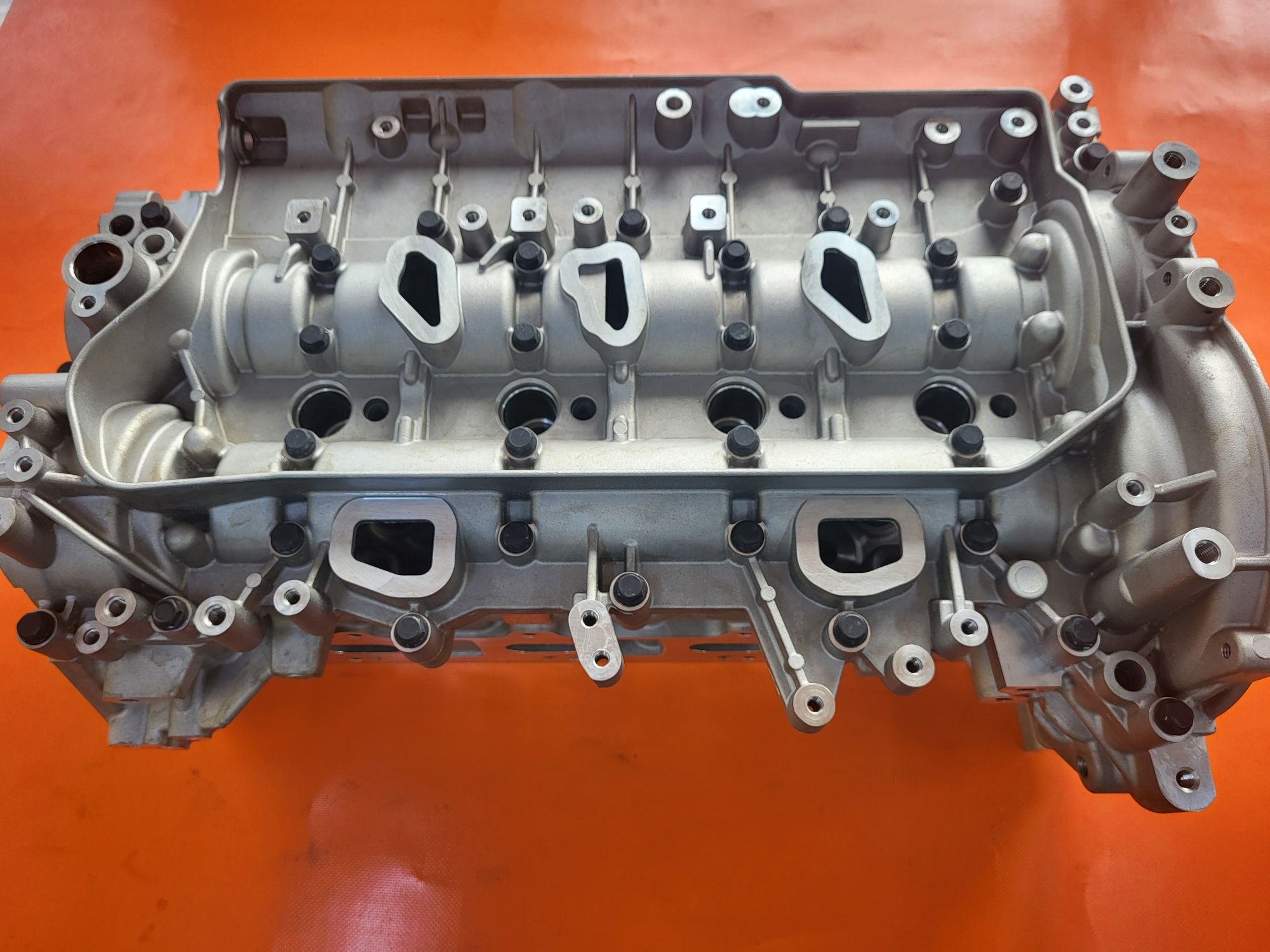 Nowa głowica Opel Movano 2,3 dci biturbo