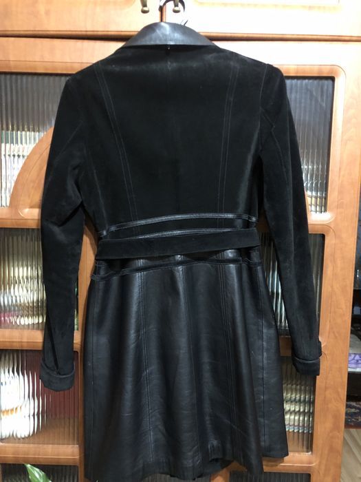 Кожаний тренч из замшем