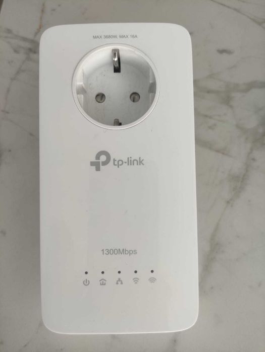 AV1300 Gigabit Passthrough Powerline ac Wi-Fi Extender