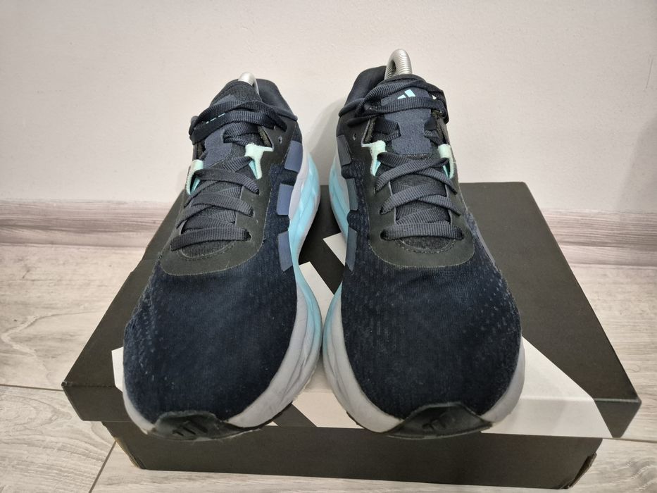 Buty męskie do biegania Adidas Adistar rozmiar 42.