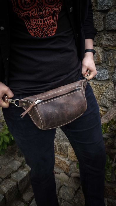 Saszetka unisex Lifestyle wykonana ręcznie ze skóry bydlęcej licowej