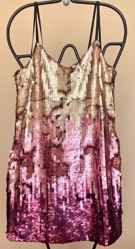 Na wesele/festiwal różowa cekinowa sukienka MINI ombre/glamour