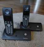 Zestaw telefonów bezprzewodowych, stacjonarnych Panasonic KX-TGA810FX