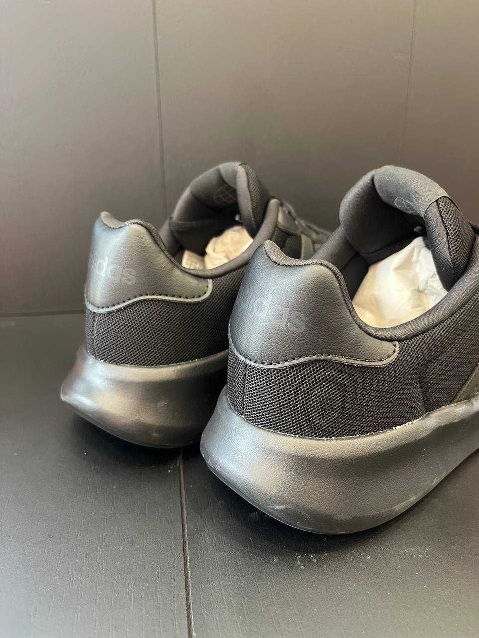 Розпродаж! Оригінальні кросівки Adidas Lite Racer 3.0 (40, 44 2/3)