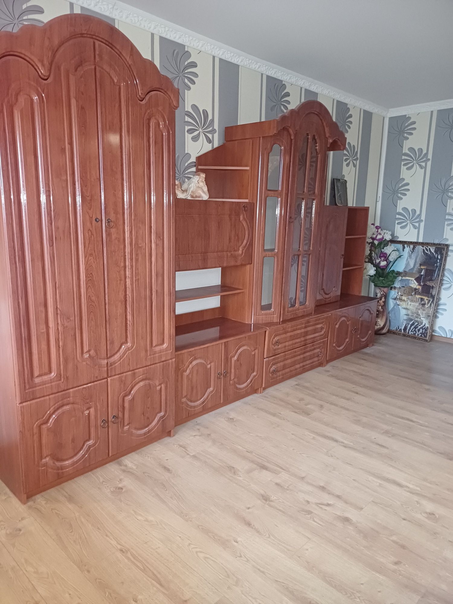 Продам 2 квартиры не угл 8/9 эт дома пр. Мира дом тканей Меаллургичес!