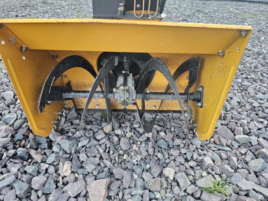 Odświeżarka stiga 420D napęd gąsienicowy