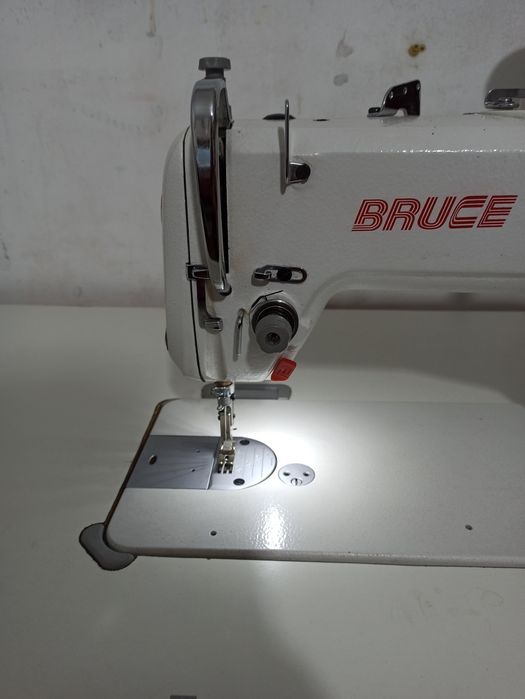 Промышленная швейная машинка bruce