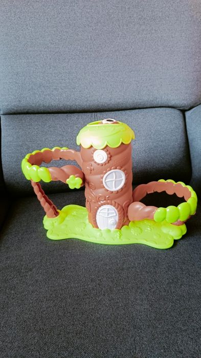 Little tikes Springlings Surprise Domek na drzewie i 2 Sprężypluszaki