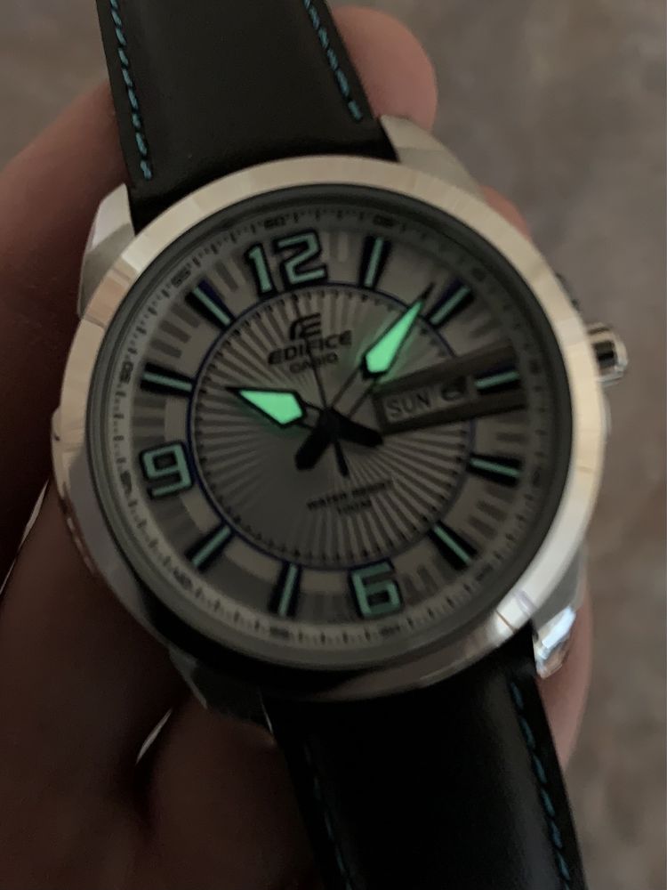Годинник чоловічий Casio EFR-103D Оригінал Гарантія Касио Часы