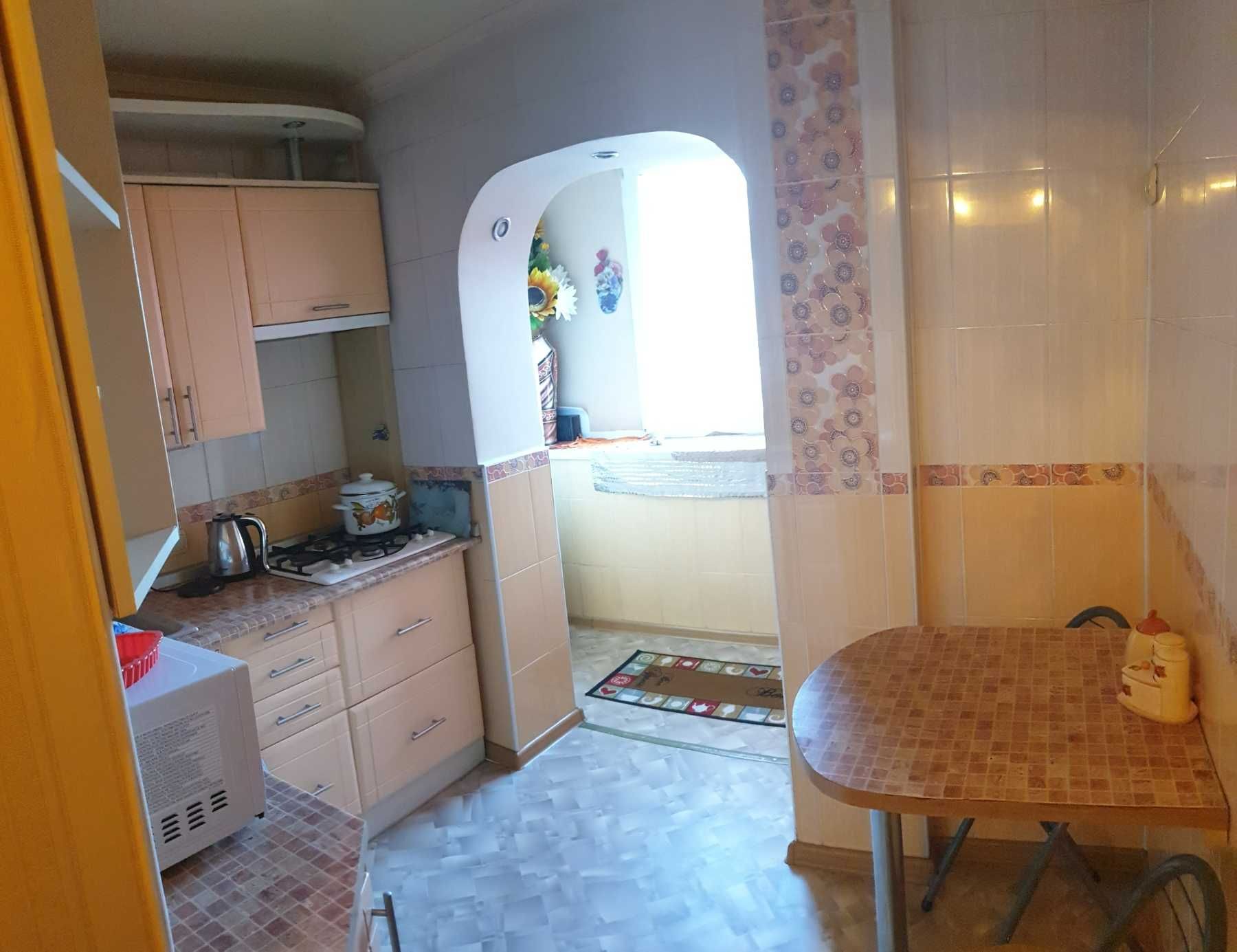 КПИ  с Газом у метро 2+1+1  + квартиры на Троещине, без %