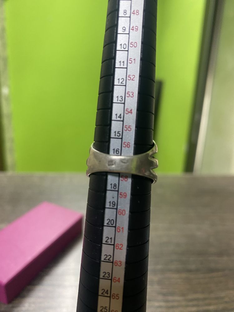 Srebrny pierscionek pr 925 gr 6,65