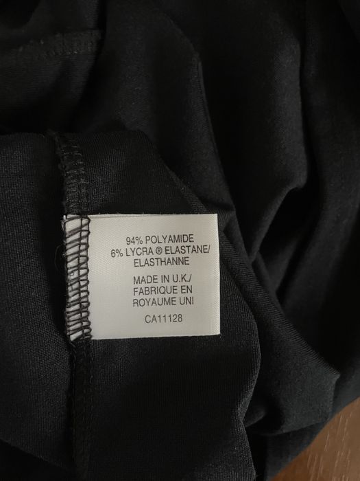 плаття чорне з відкритою спиною