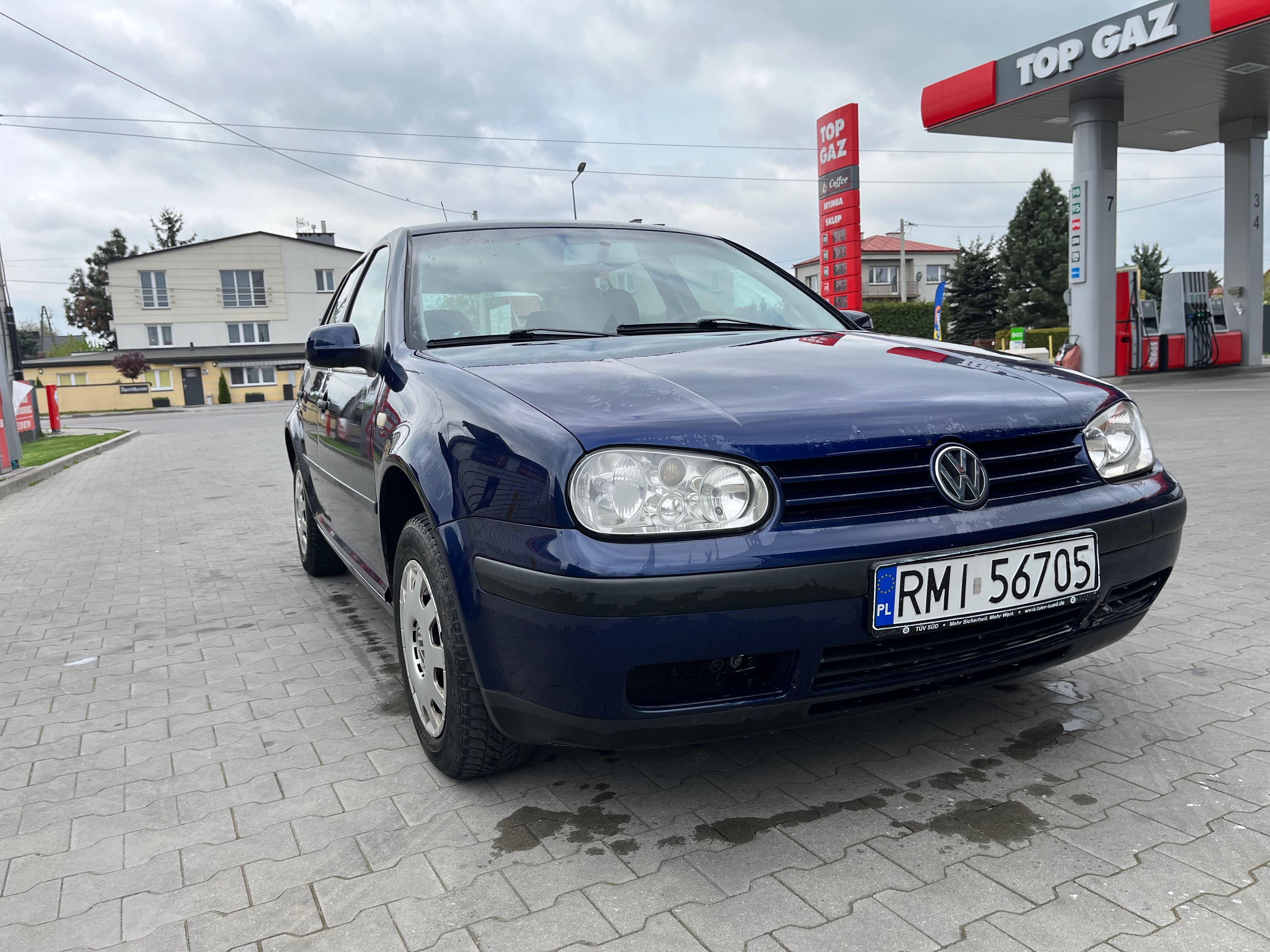 Volkswagen Golf 1.6 benzyna 1999r