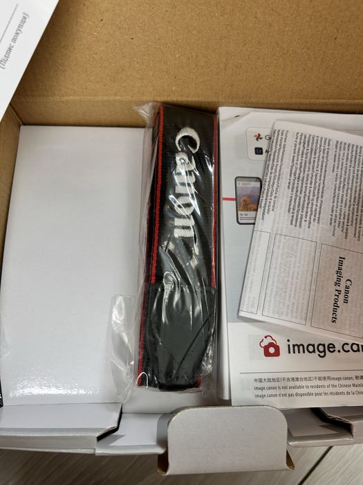 Продам canon 2000d новий