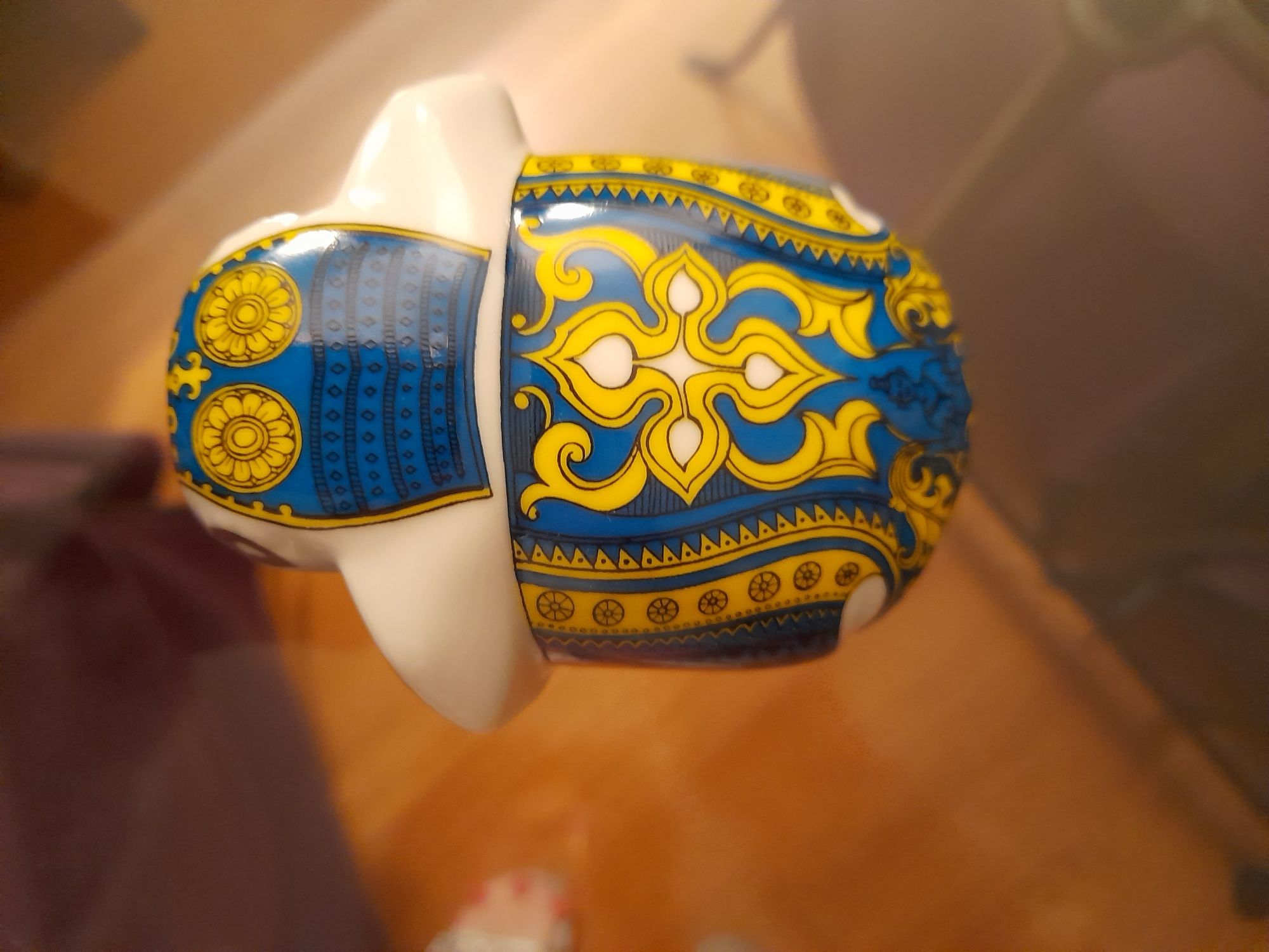 Peça decorativa para colocar/ conservar chá.