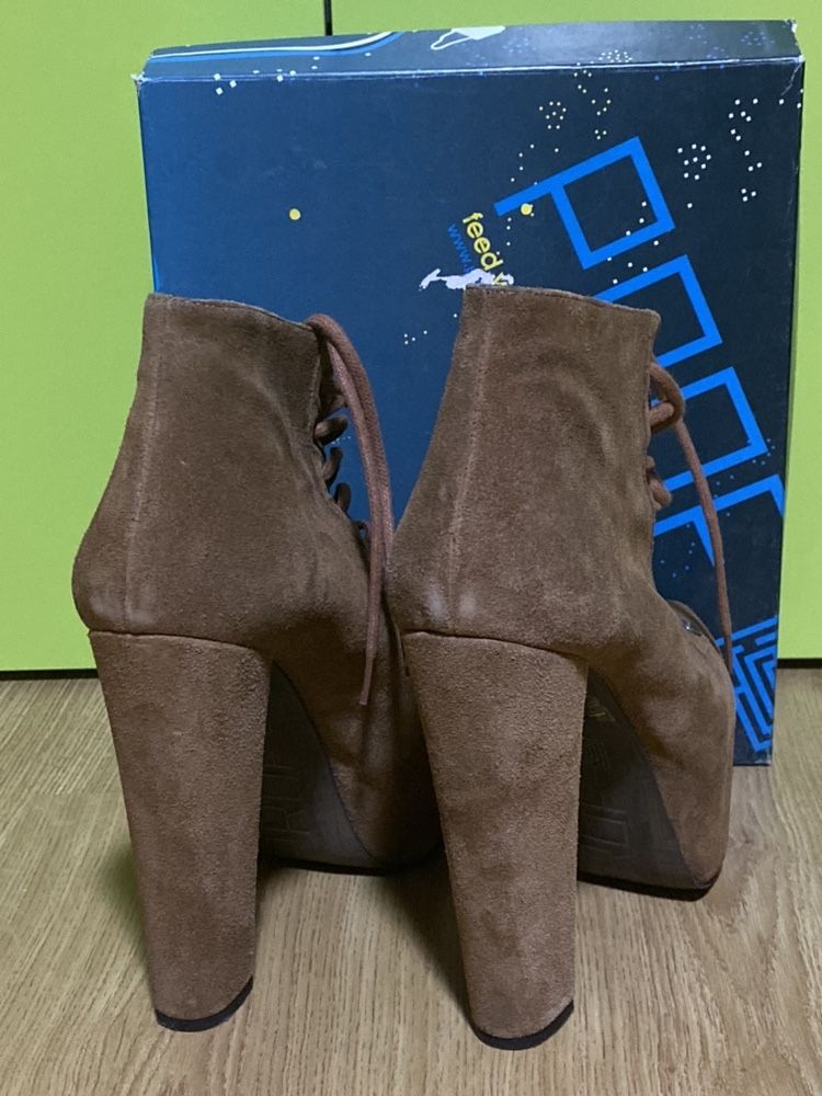 Sapatos/Botins Mulher Prof (Tam. 40) - PVP 139€