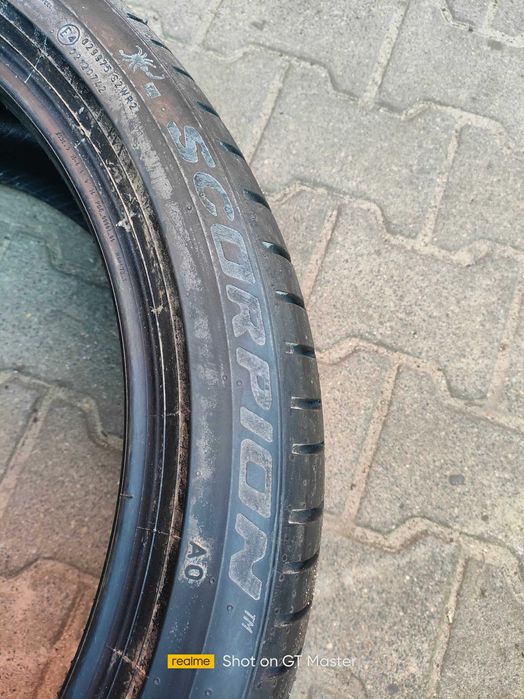 Pirelli SCORPION AO  255/40/21 para