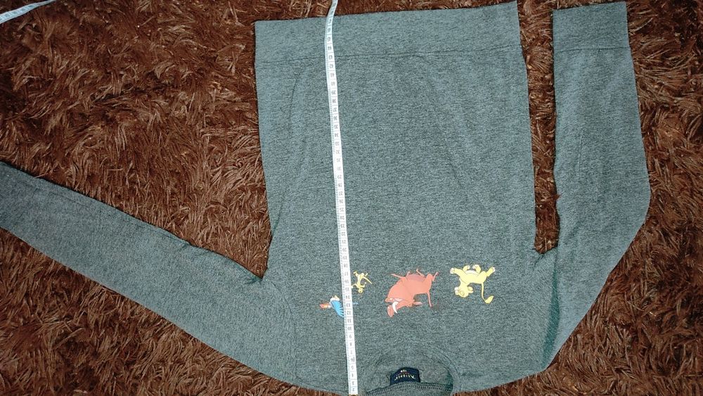 Тоненька кофточка на хлопчика 128р