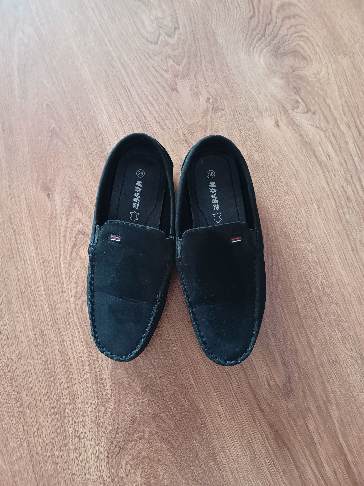 Sprzedam buty mokasyny