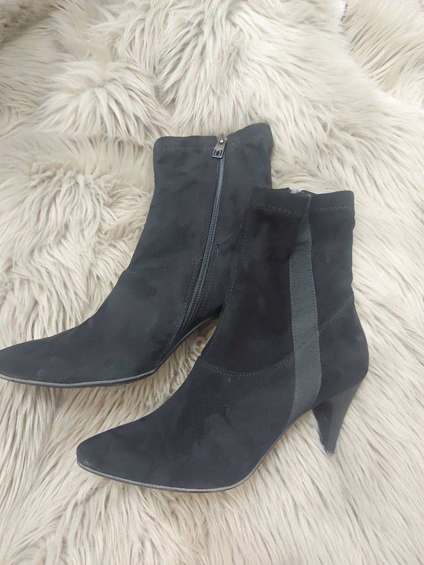 Buty botki  Nessi rozmiar 39