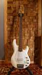 MusicMan Stingray 5 1993 Case 5kg