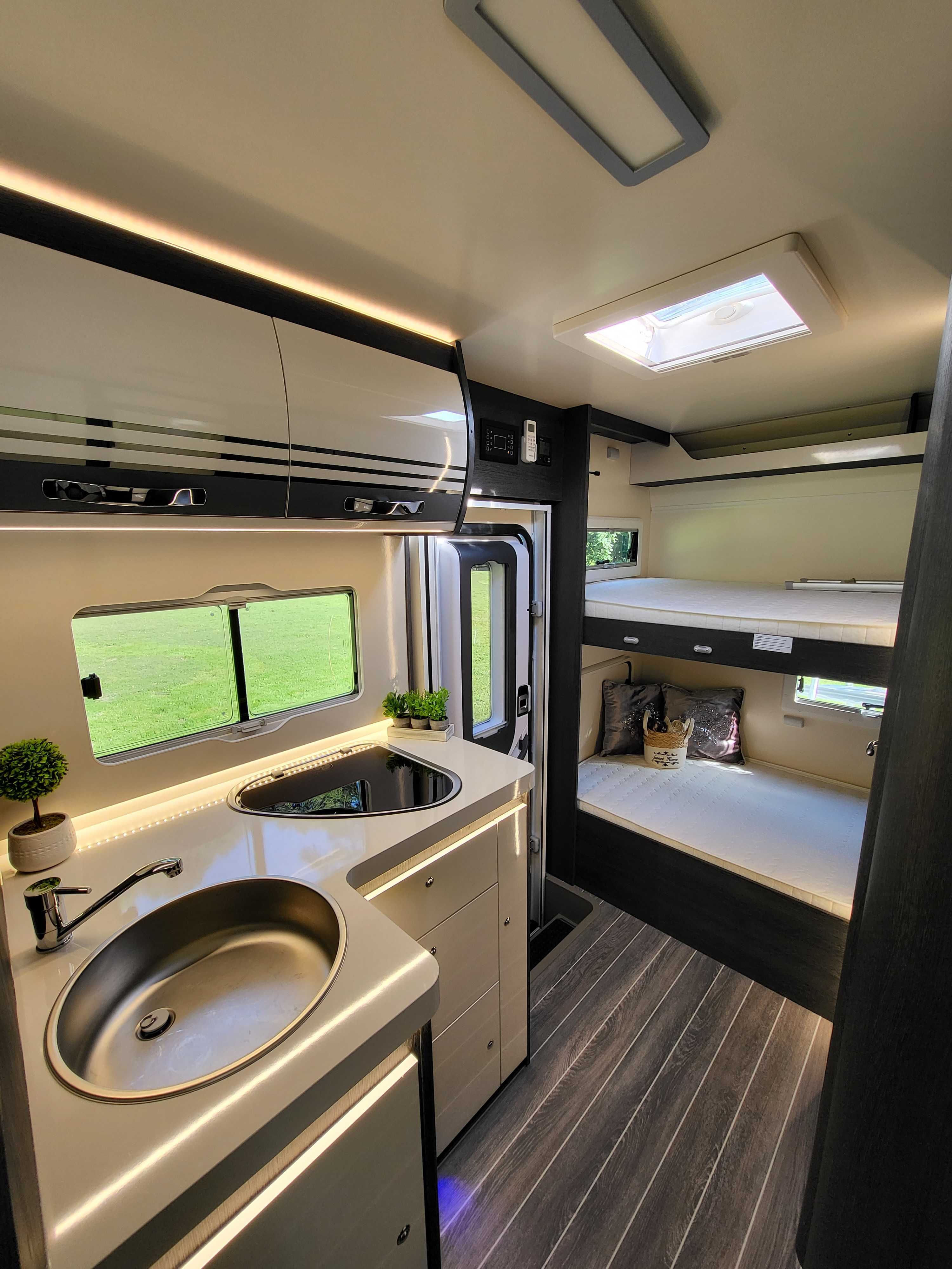 Kamper wynajem VIP 6 Duży Salon Full Opcja Wypożyczalnia do Wynajęcia