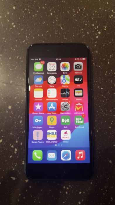 Iphone se 2020 айфон обмен/продажа на instax evo