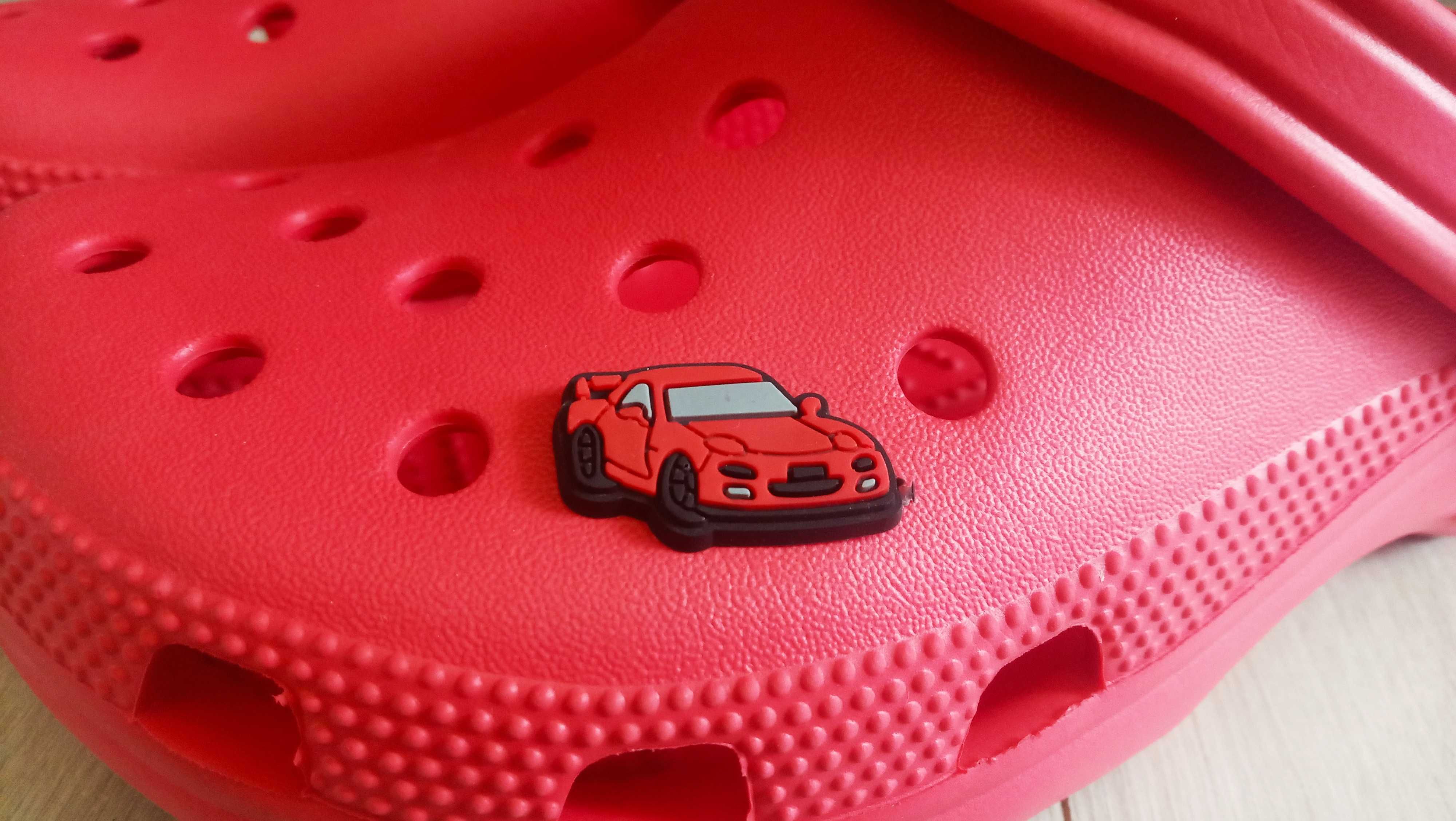 Crocs Classic clag klapki M5 W7 czerwone