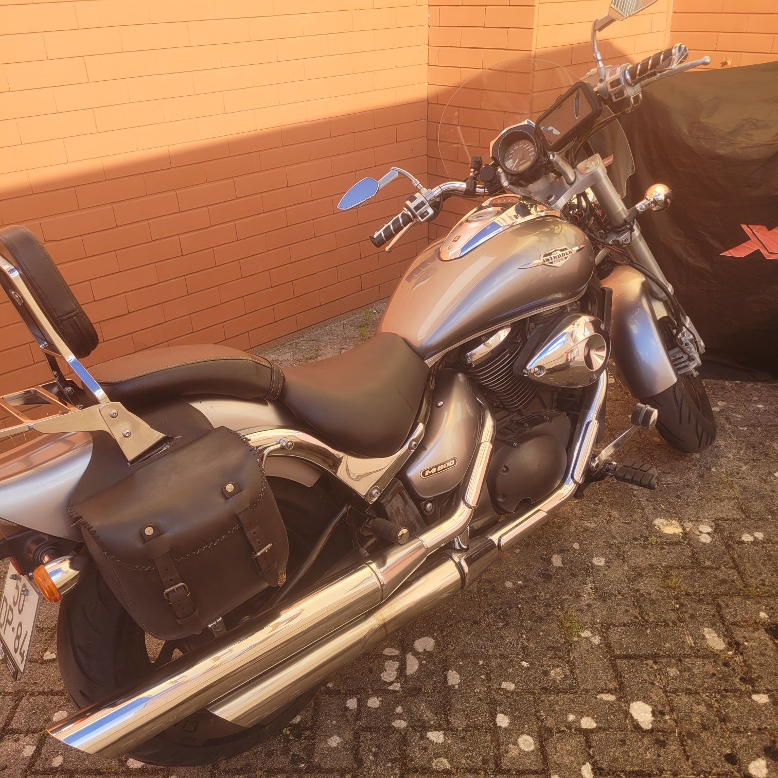 Suzuki intruder m800 **10mil kms**