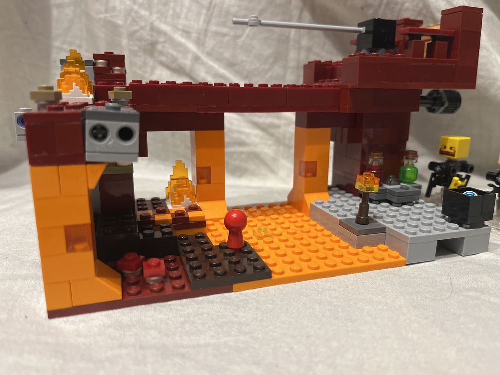 Lego 21154 minecraft