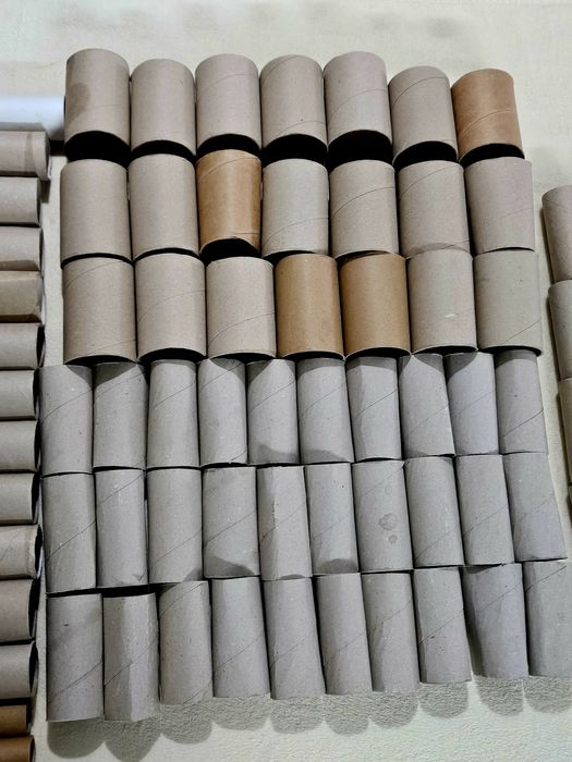 Tuby tutki po papierze toaletowa ręcznik papierowym ponad 140 sztuk