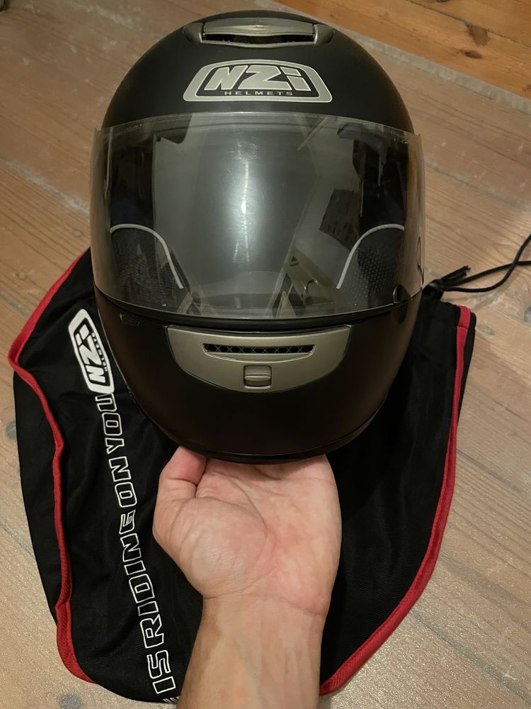 Capacete NZI Astron 600 (fibra de vidro)