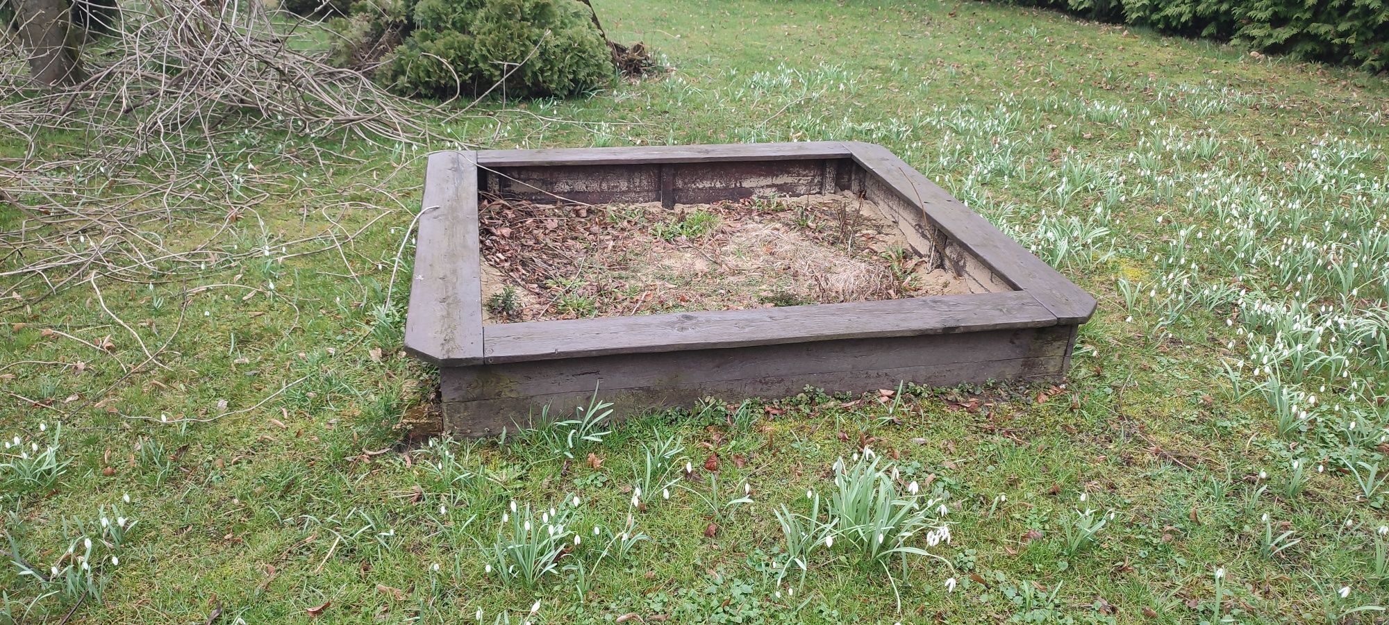 Sprzedam plac zabaw z piaskownica