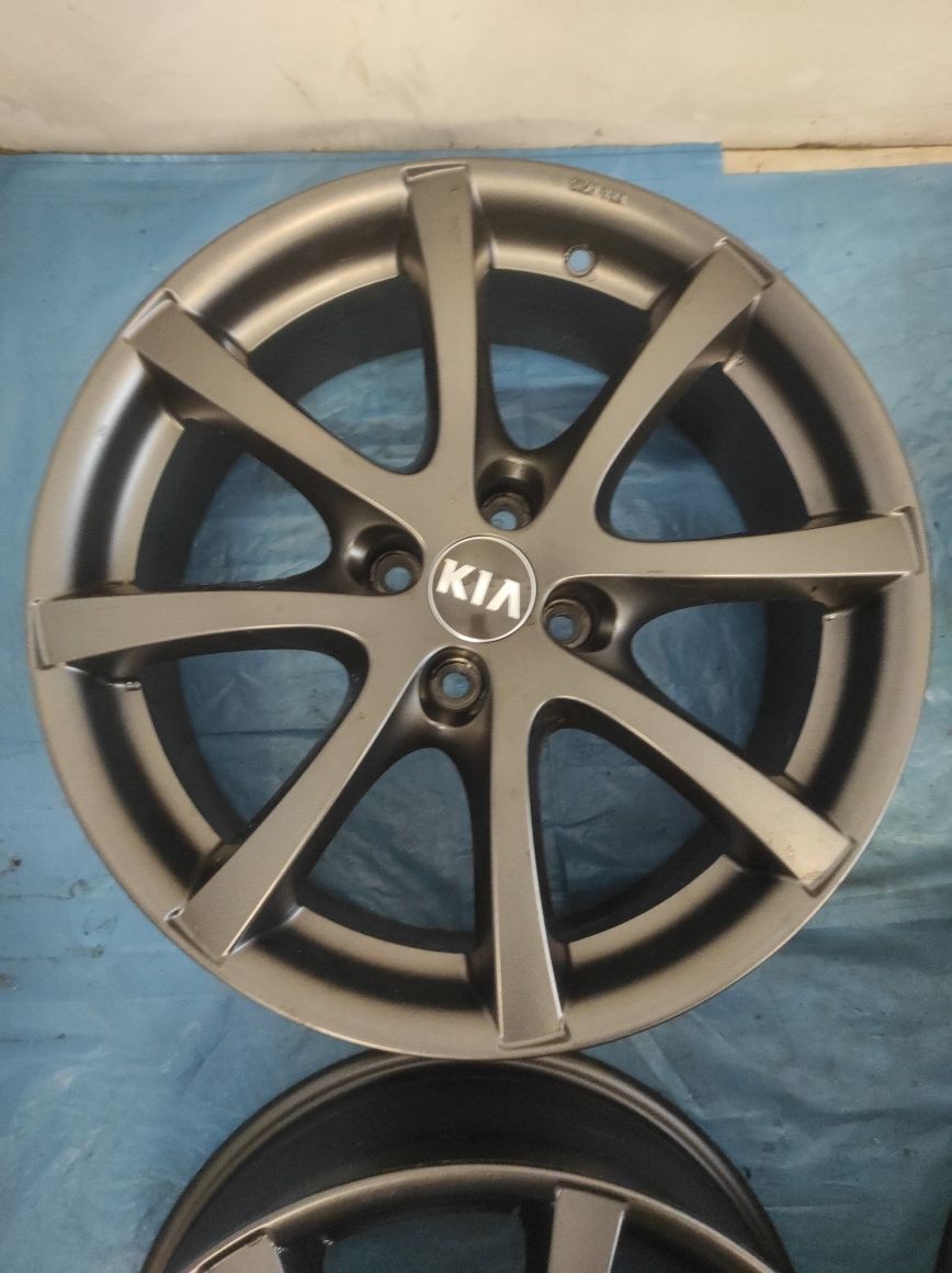 288 Felgi aluminiowe KIA R 17 4x100 Bardzo Ładne